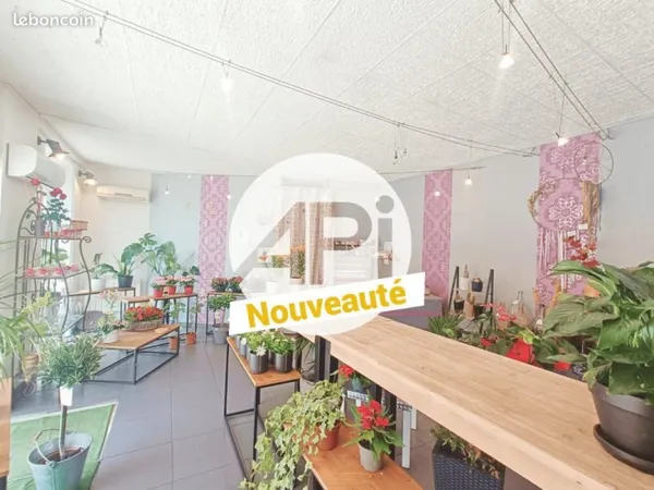 Commerce fleuriste 52 m²