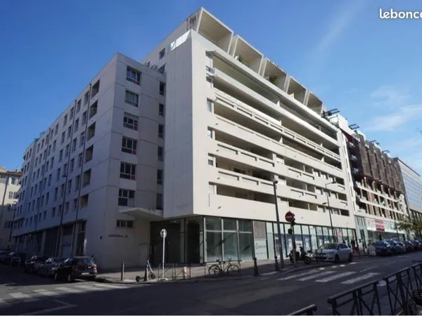 ✅ Appartement T3 69m2 + ✅ box fermé la Major la Joliette