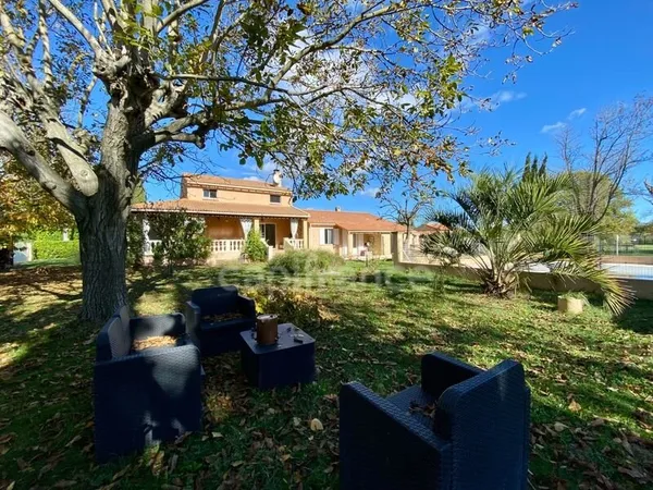 Dpt Gard (30), à vendre 5mn d'UZES, Belle propriété RP, chambres d'hôtes et gîte, piscine, parc 5 00