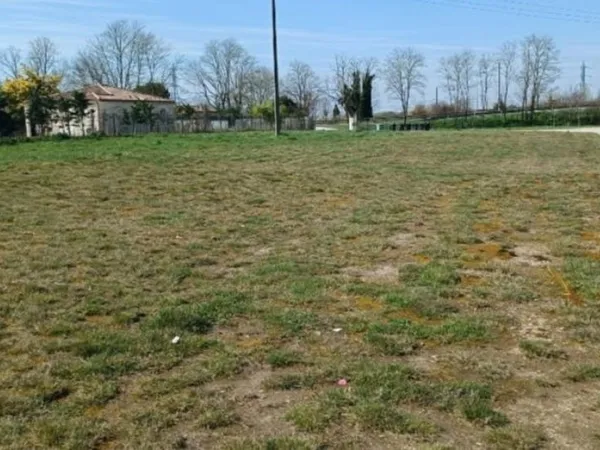 Terrain à bâtir de 2500 m² à Villenave d'Ornon
