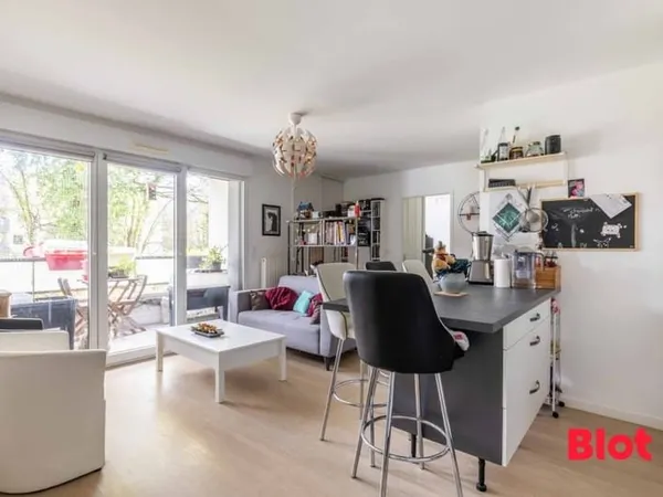 A VENDRE - T4 - BEAUREGARD - 78 M² - CELLIER - GARAGE SÉCURISÉ