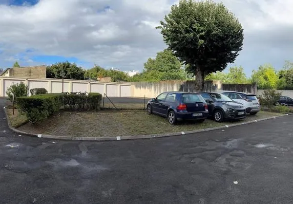 Stationnement Vente Le Mans   16000€