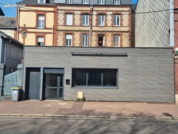 Local commercial 170m2 fecamp