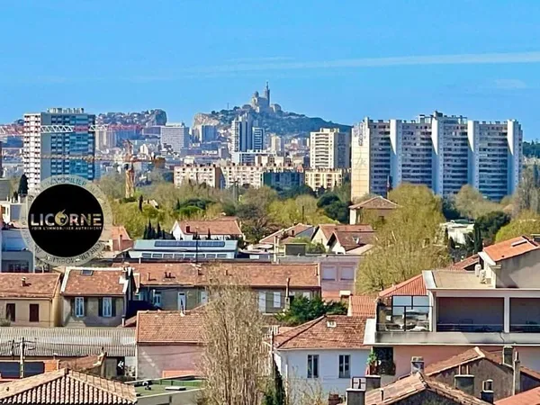 T3/4 A rafraîchir dans copro calme et sécurisée