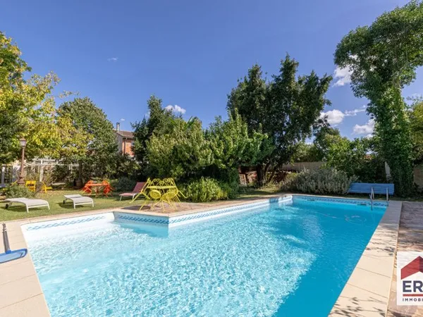 Maison 5 pièces 147 m²