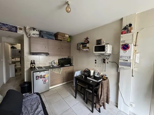 VALENCE CHATEAUVERT - STUDIO DE 15.66 M2 + APPARTEMENT 2 PIE