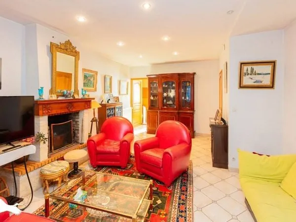 Maison 6 pièces 143 m²