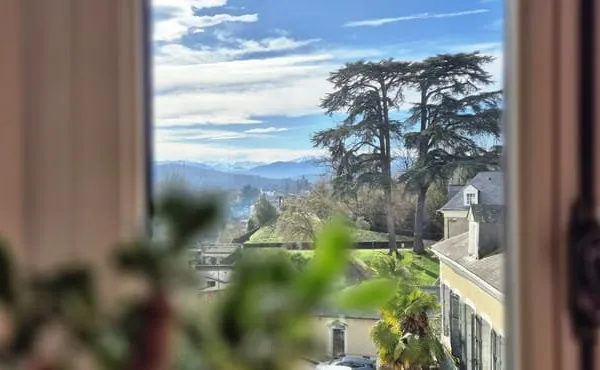 Pau - Appartement T3 - 91.90 m² - Vue Pyrénées et château
