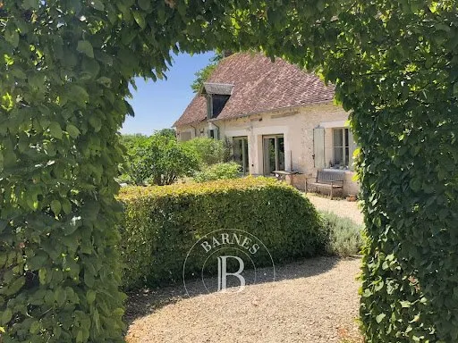 Maison 9 pièces 270 m²