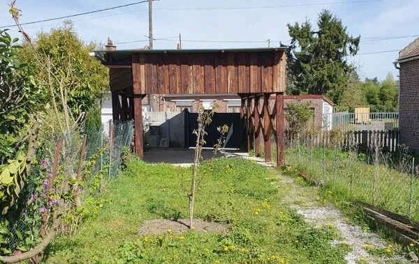 Terrain 170 m²