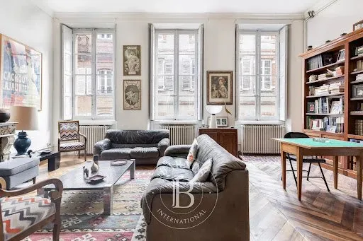 Appartement 5 pièces 161 m²