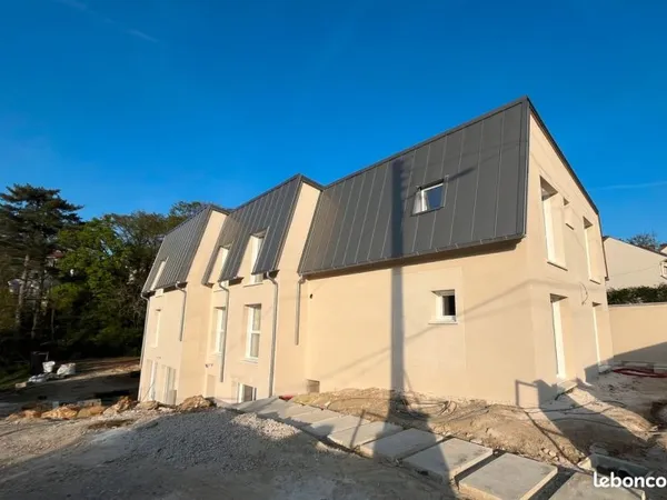Chambres meublées en coliving