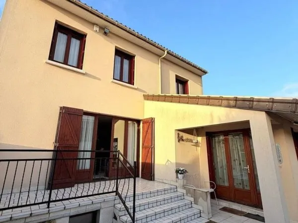 Maison 7 pièces 163 m²
