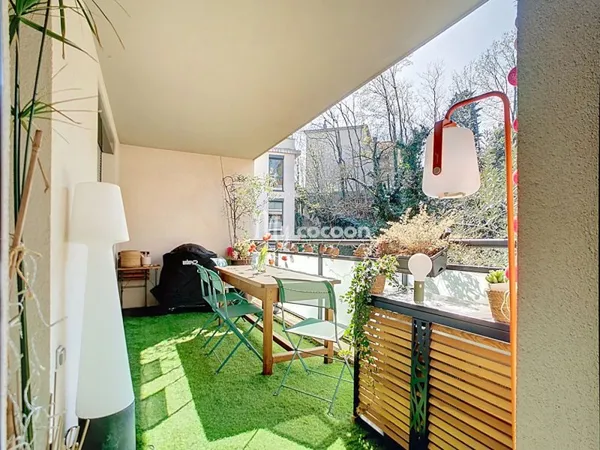 Lyon 5 - T4 - 98 m² - Balcon Piscine Tennis