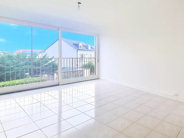 Appartement trois pièces situé au coeur des Lilas