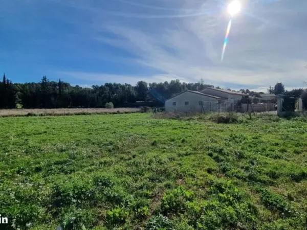 Terrain 1400 m²