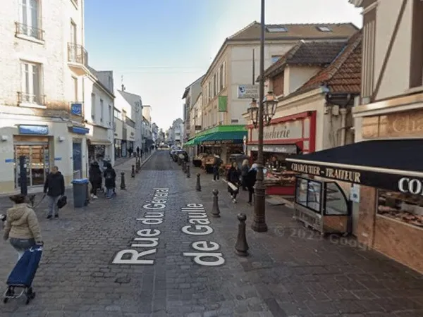 Local commercial 166 m²