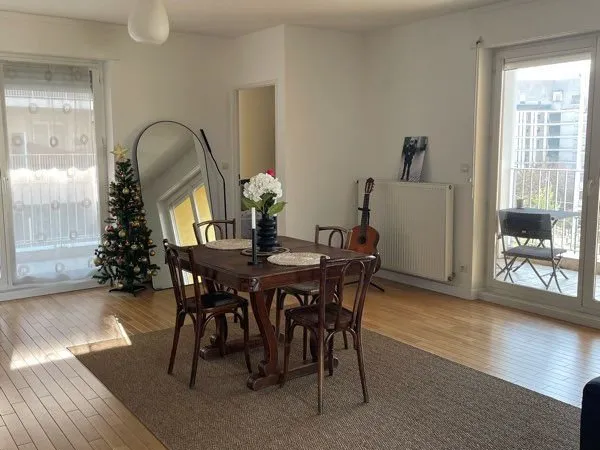 Location chambre et salle d'eau individuelle en colocation