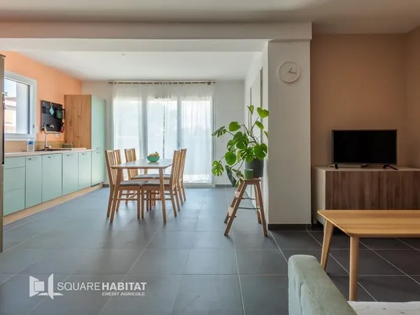 Maison récente 2 chambres dans Résidence sécurisée privée.