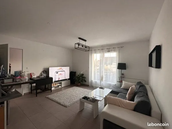 Location meublé 2 pièces 52m2