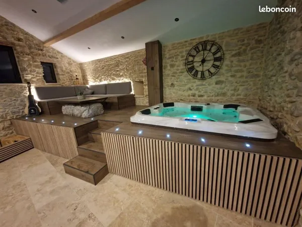 Maison de village luxe a cruis