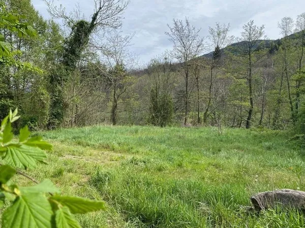 Terrain 2764 m²