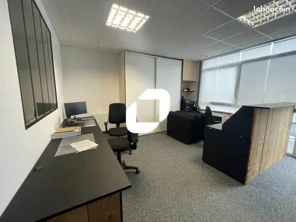 Bureau 467 m²