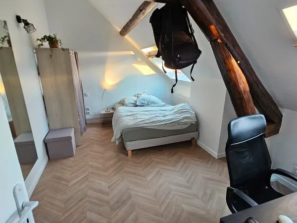 Chambre meublée avec SDB privative - courte durée - proche gare