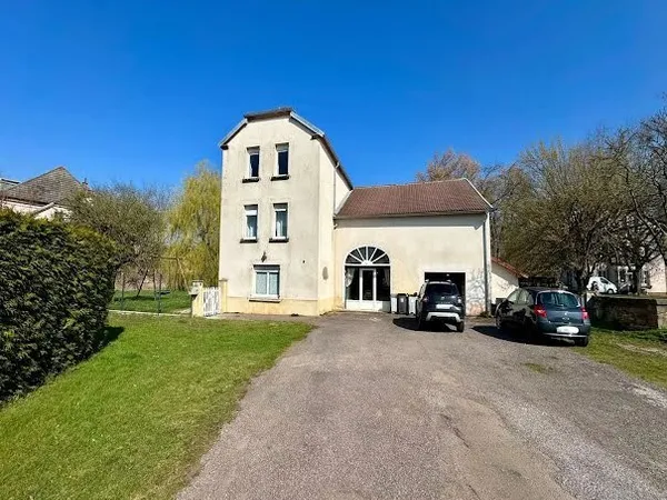 Maison 72 pièces 222 m²
