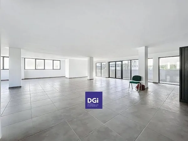 Bureaux 195 m²