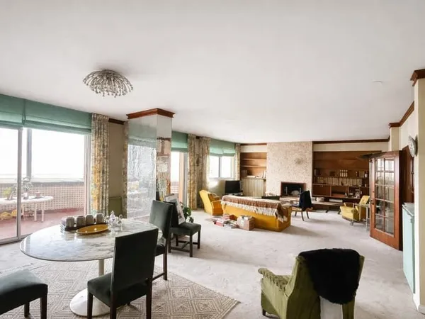 Appartement 7 pièces 213 m²