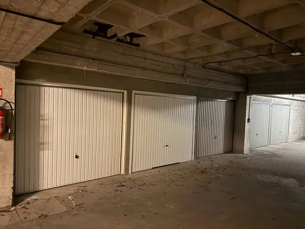 Parking 13 m²