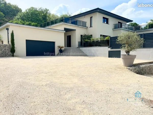 Maison 5 pièces 150 m²