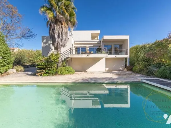 Maison 5 pièces 184 m²