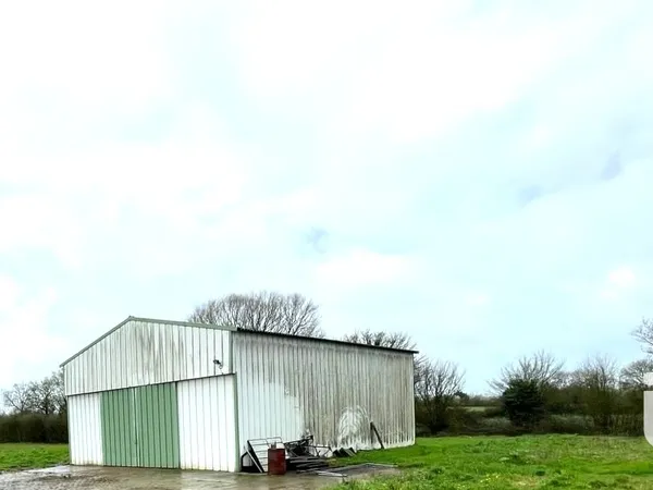Parking 150 m²