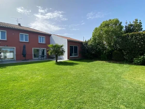 Maison 6 pièces 143 m²