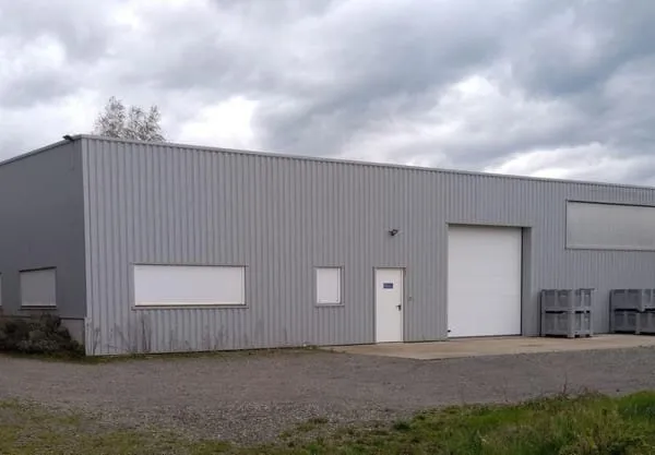Local commercial 200 m²