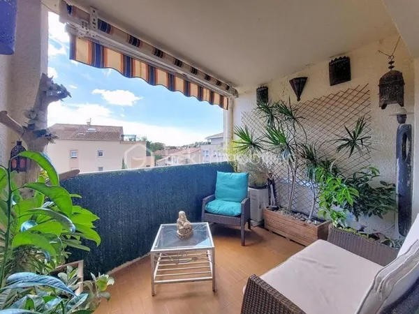 APPARTEMENT DE TYPE 4 AVEC PLACE DE PARKING