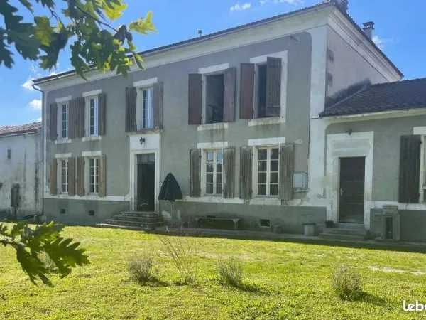 Propriété 7 pièces 195 m²