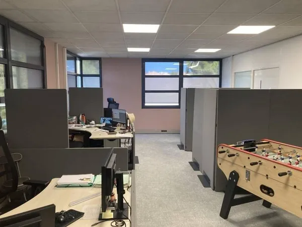 Bureaux 786 m²