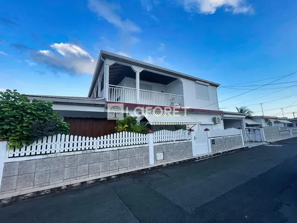 Maison à Capesterre Belle Eau de 7 pièces 167 m²