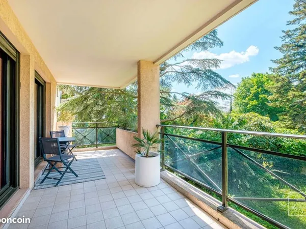 Appartement 5 pièces 117 m²