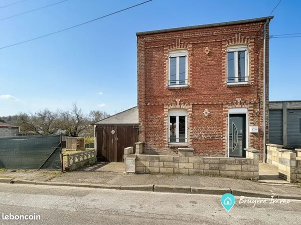 Maison 8 pièces 100 m²