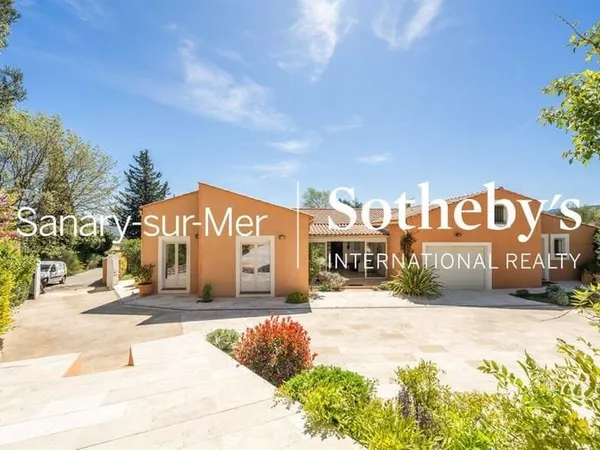 Maison 8 pièces 364 m²