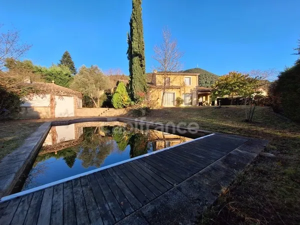Maison à vendre 7 pièces sur la commune de SAINT JEAN DU GARD (30)