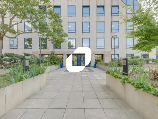 Bureaux 220 m²