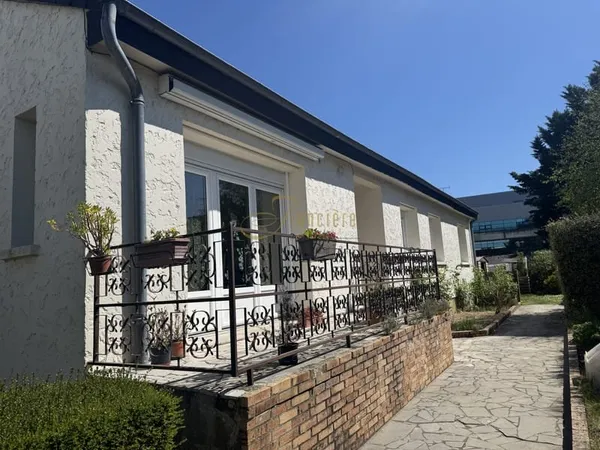 Exclusivité, Maison des années 70 sur sous-sol complet, actu