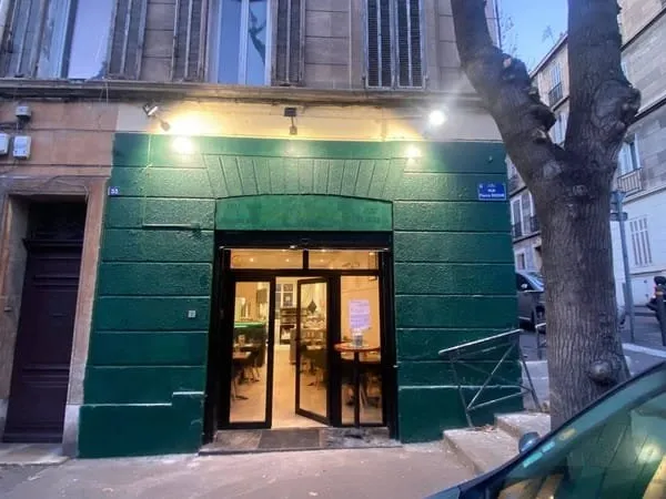 Fonds de commerce 1 pièce 65 m²