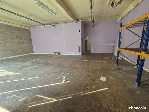 Local d'activité 350 m²