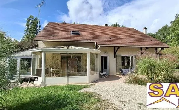Maison 8 pièces 217 m²